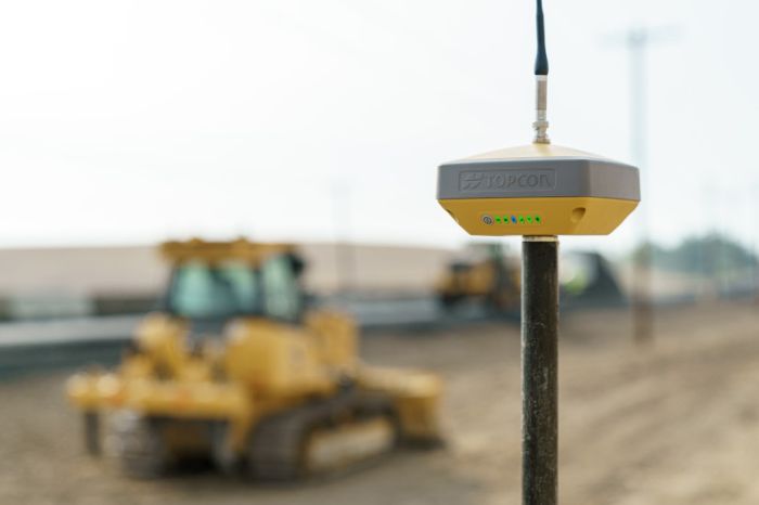 ГНСС приймач TOPCON VR  GPS/GLONASS GSM/UHF/Long-Range Bluetooth